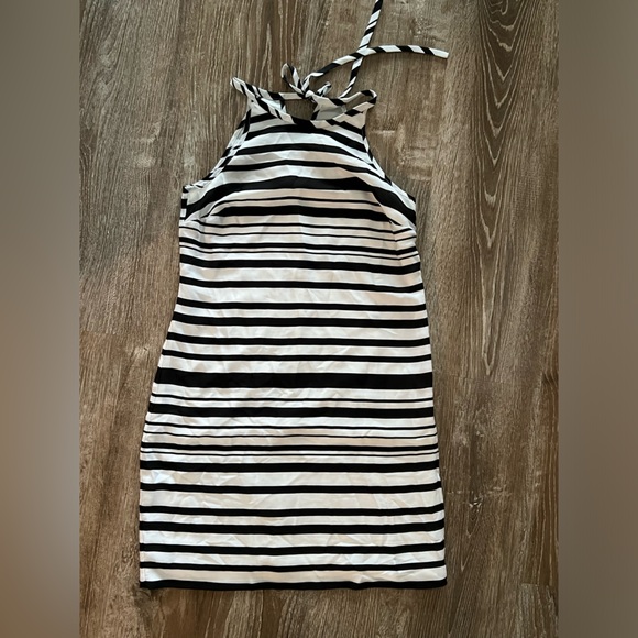 Banana Republic Dresses & Skirts - NWOT Banana Republic White Black Stripe Lined Halter Dress Women's Size 00P